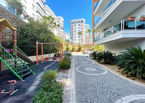 Трехкомнатная квартира в Тосмур