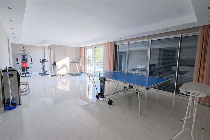 Вилла 4+1 с потрясающими видовыми характеристиками и бассейном