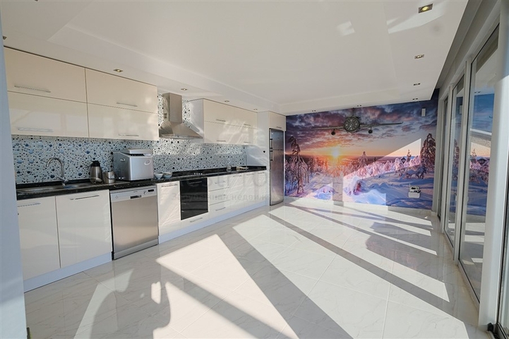 Вилла 4+1 с потрясающими видовыми характеристиками и бассейном