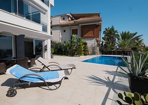 Вилла 4+1 с потрясающими видовыми характеристиками и бассейном