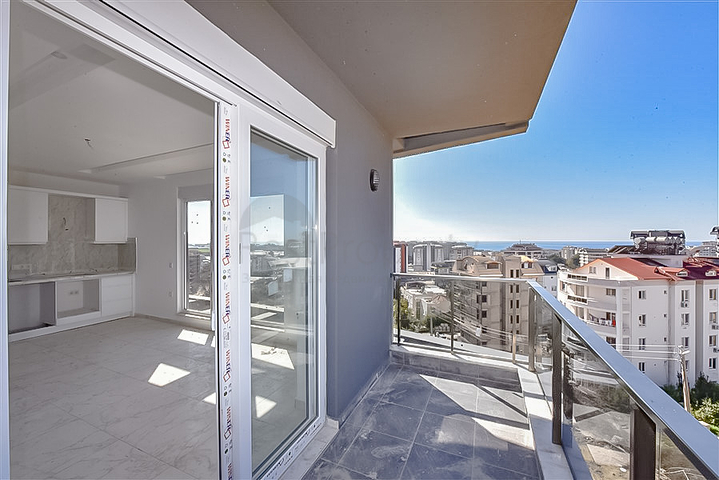 Двухкомнатная квартира с панорамным видом в Авсалларе