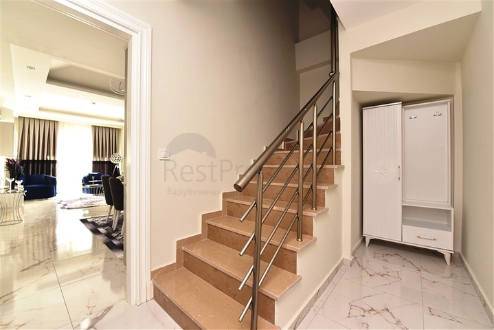 Садовый дуплекс в центре Алании