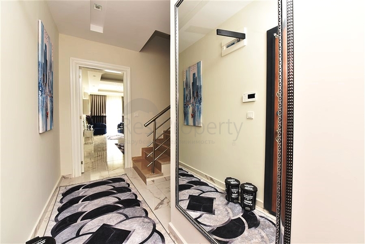 Садовый дуплекс в центре Алании