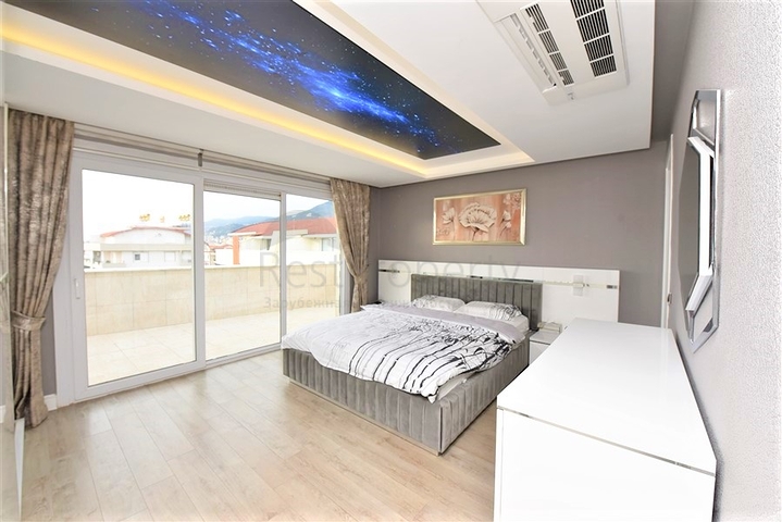 Пентхаус 3+1 в районе Оба 