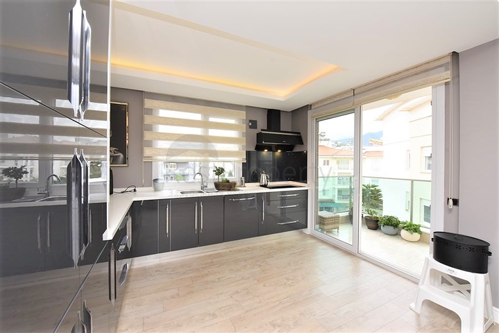 Пентхаус 3+1 в районе Оба 