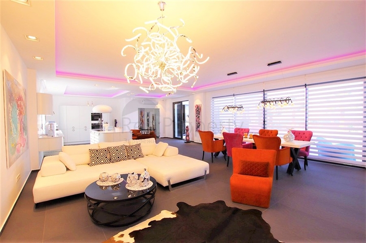 Шикарная вилла планировкой 4+1 с новой мебелью в современном стиле 