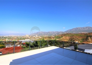 Шикарная вилла планировкой 4+1 с новой мебелью в современном стиле 