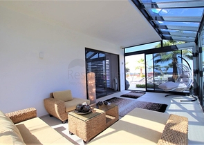 Шикарная вилла планировкой 4+1 с новой мебелью в современном стиле 