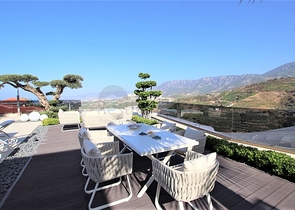 Шикарная вилла планировкой 4+1 с новой мебелью в современном стиле 