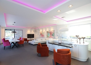 Шикарная вилла планировкой 4+1 с новой мебелью в современном стиле 