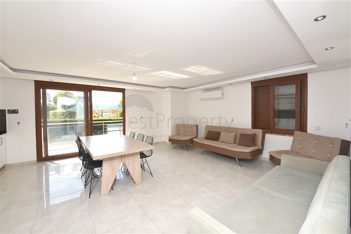 Двухуровневая квартира 4+1 в Кестель