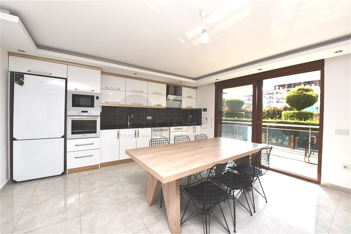 Двухуровневая квартира 4+1 в Кестель