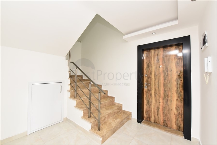 Двухуровневая квартира 4+1 в Кестель