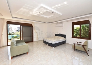 Двухуровневая квартира 4+1 в Кестель