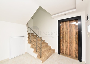 Двухуровневая квартира 4+1 в Кестель