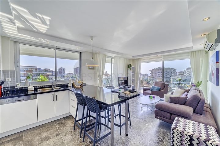 Трехкомнатная квартира в районе Джикджилли 