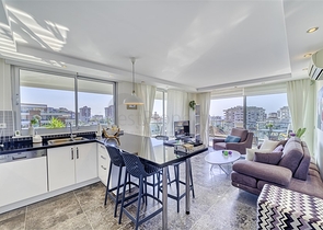 Трехкомнатная квартира в районе Джикджилли 