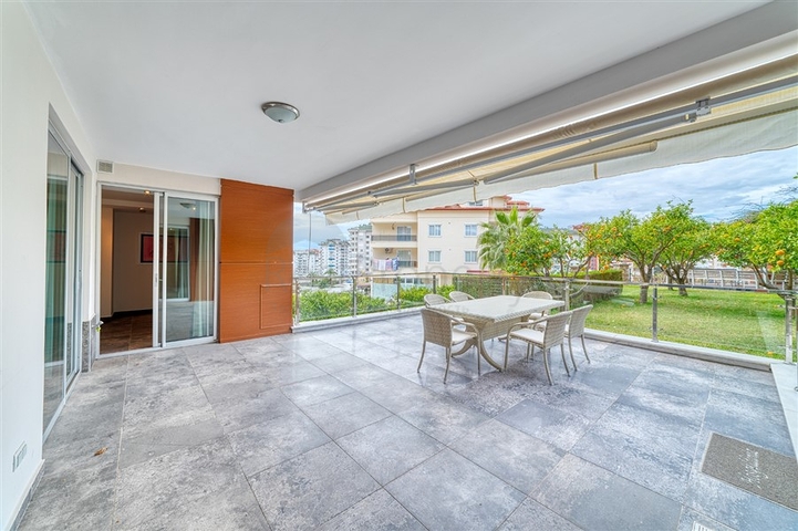 Просторные апартаменты 3+1 в районе Джикджилли