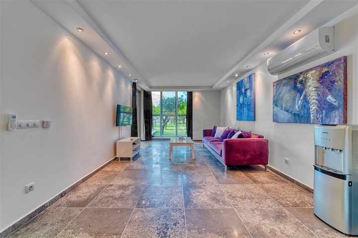 Просторные апартаменты 3+1 в районе Джикджилли