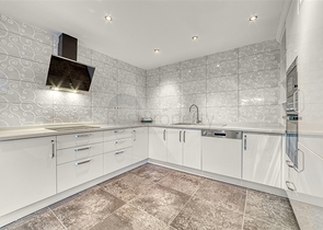 Просторные апартаменты 3+1 в районе Джикджилли