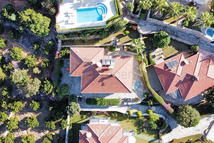 Вилла 4+1 в районе Оба