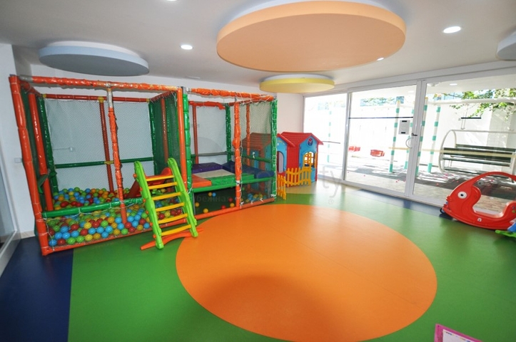 Апартаменты планировкой 1+1 в уютном комплексе в Махмутларе 