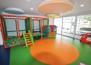 Апартаменты планировкой 1+1 в уютном комплексе в Махмутларе 