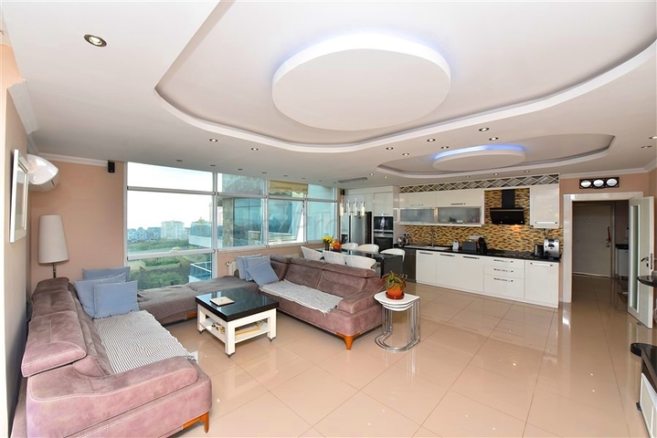 Пентхаус в районе Джикджилли с возможностью получить турецкое гражданство