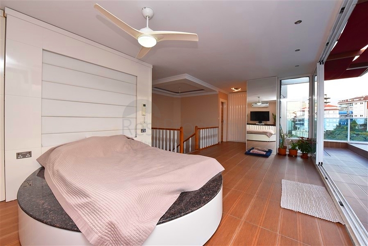 Пентхаус в районе Джикджилли с возможностью получить турецкое гражданство