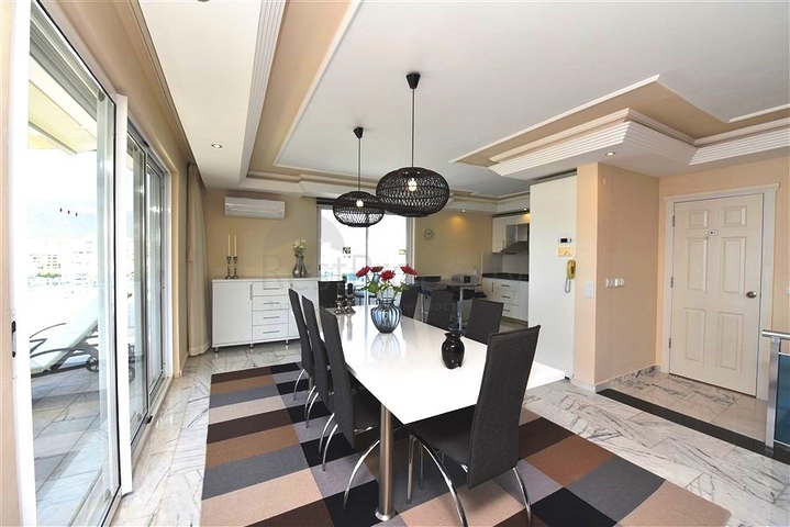 Пентхаус 4+1 в районе Тосмур