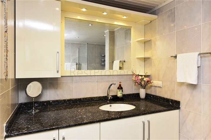 Пентхаус 4+1 в районе Тосмур