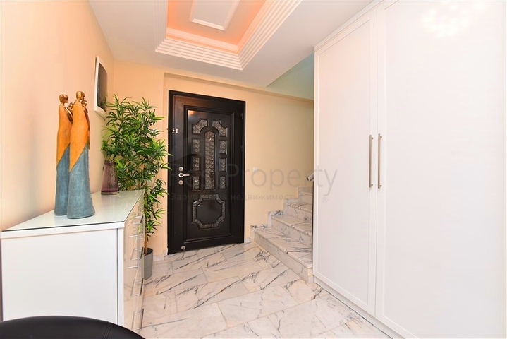 Пентхаус 4+1 в районе Тосмур