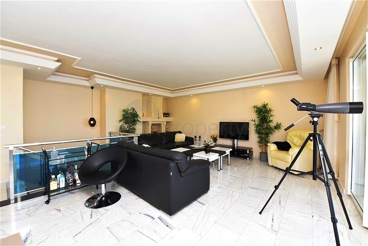 Пентхаус 4+1 в районе Тосмур