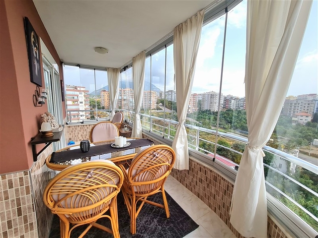 Просторная меблированная квартира 2+1 в районе Тосмур