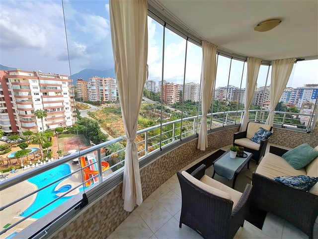 Просторная меблированная квартира 2+1 в районе Тосмур