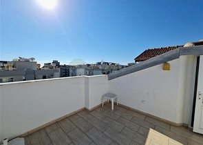 Просторный пентхаус 4+1 в шаговой доступности от моря в районе Оба