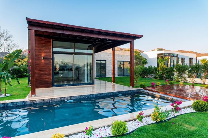 Комплекс из резиденций и вилл в живописном месте в районе Гюмюшлюк