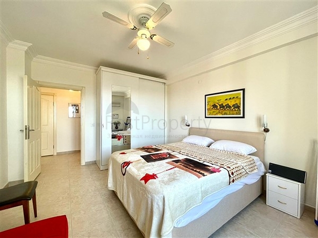 Видовая трехкомнатная квартира в районе Джикджилли