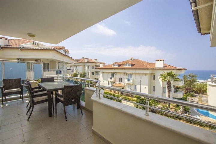 Шикарный пентхаус 3+1 в районе Конаклы