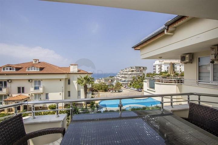 Шикарный пентхаус 3+1 в районе Конаклы