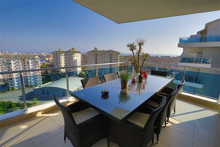 Пентхаус 3+2 с панорамными видами в центральном районе Джикджилли 