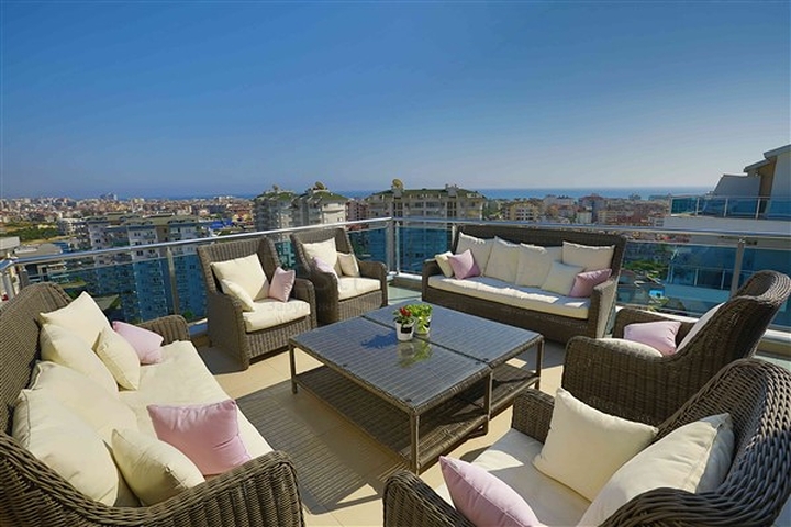 Пентхаус 3+2 с панорамными видами в центральном районе Джикджилли 