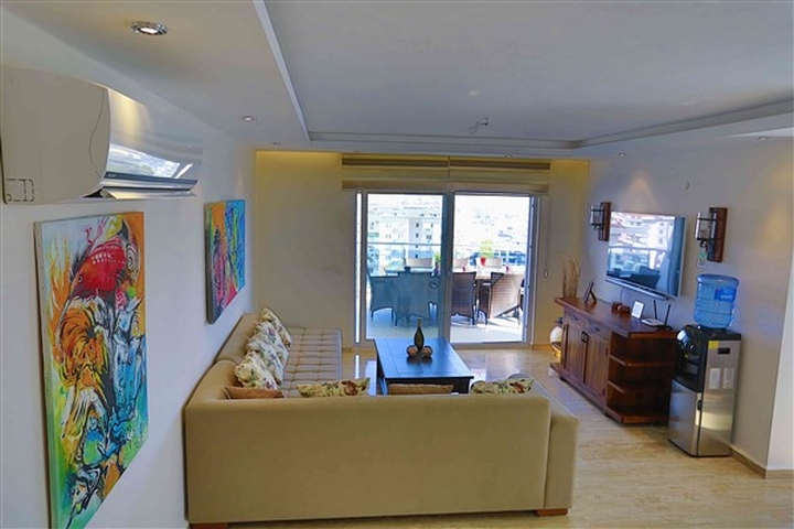 Пентхаус 3+2 с панорамными видами в центральном районе Джикджилли 