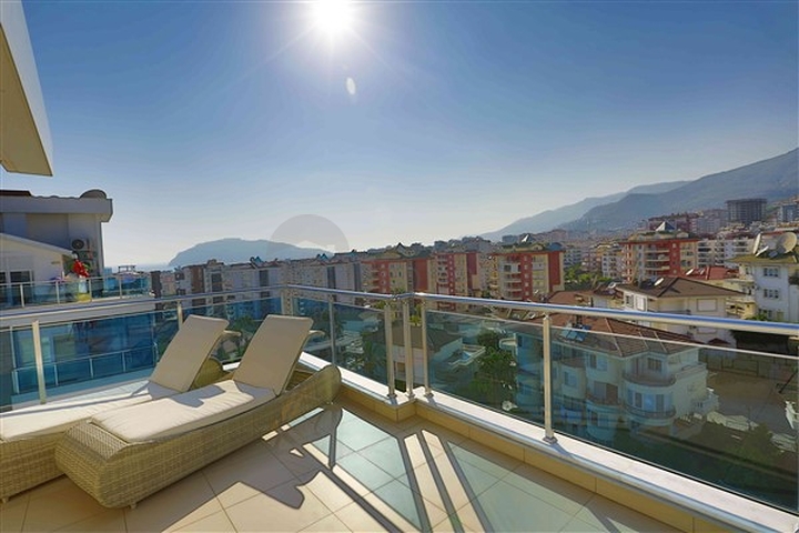 Пентхаус 3+2 с панорамными видами в центральном районе Джикджилли 