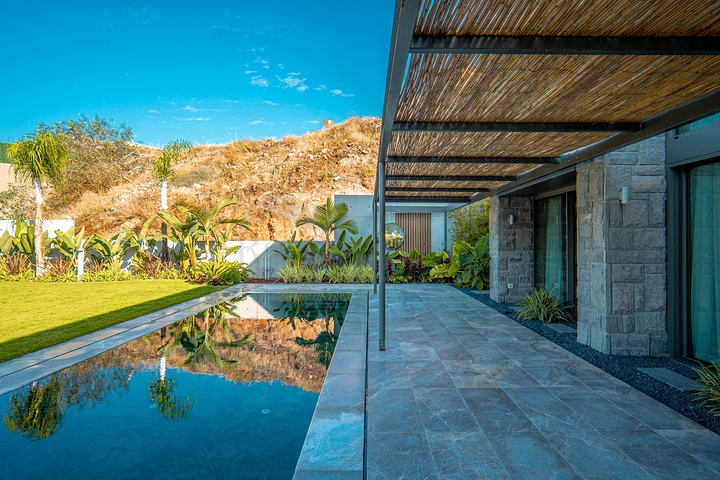 Стильные виллы в современном дизайне с видом на море в районе Ялыкавак