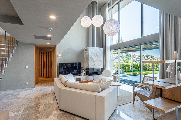 Стильные виллы в современном дизайне с видом на море в районе Ялыкавак