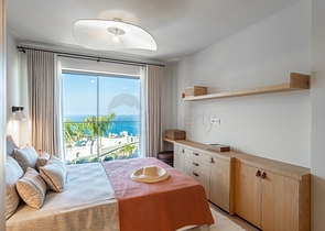 Стильные виллы в современном дизайне с видом на море в районе Ялыкавак