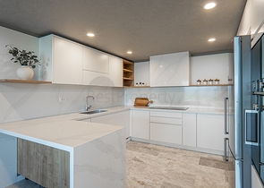 Стильные виллы в современном дизайне с видом на море в районе Ялыкавак