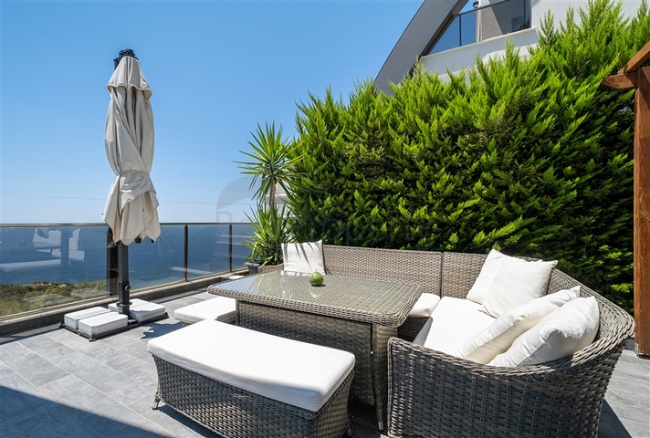 Вилла 3+1  с панорамным видом в районе Каргыджак