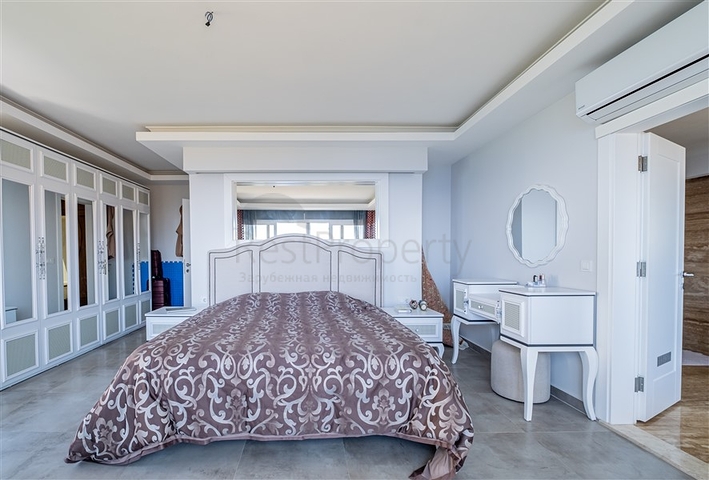 Вилла 3+1  с панорамным видом в районе Каргыджак